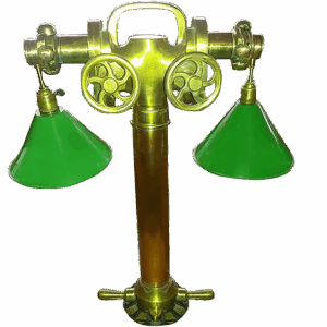 Colonne d'incendie en laiton 1930 de la Samaritaine située quartier le Marais à Paris détournée artistiquement en luminaire avec 2 lampes Gras une merveille