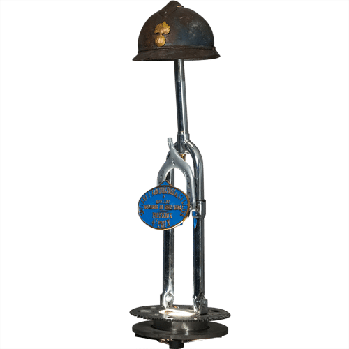 Lampe steampunk Casque Gendarmerie 1915