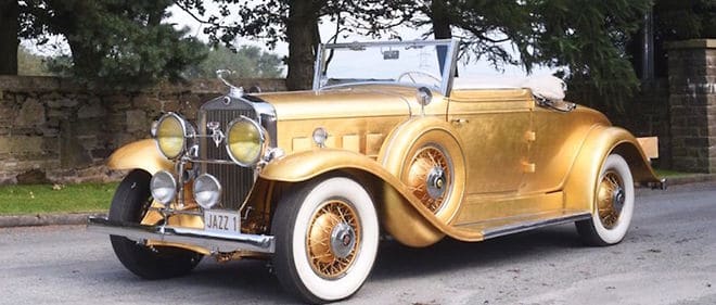 Cadillac en or de Liberace vendue aux enchères a une histoire qui la rend unique Elle a appartenu au pianiste qui fut l’artiste le mieux rétribué au monde
