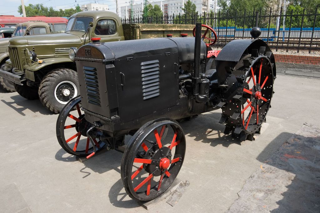 Brocante bourse aux pièces Magnac Lavalette dernier weekend de juillet Grâce à l’agenda de l’Atelier du Loft voici les événements auto moto des weekends Tracteur agricole-collection