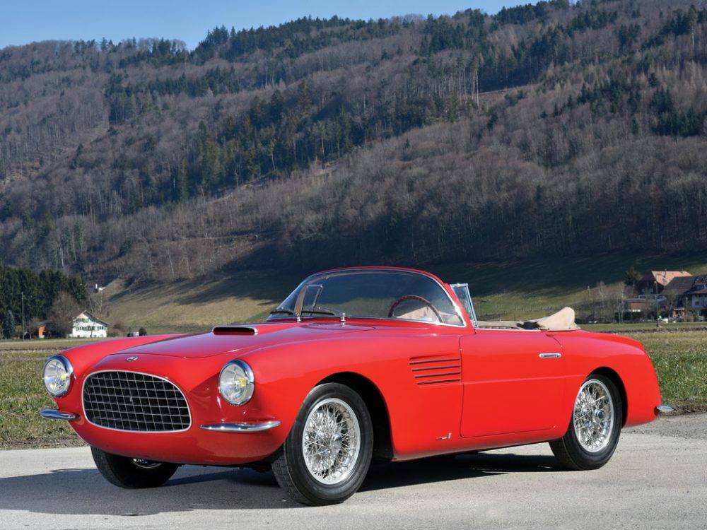 Fiat 8V Cabriolet by Vignale 1953 RETRO GOURMAND EGRISELLES LE BOCAGE Balade touristique en voitures anciennes et de prestiges tous les 3e dimanches de septembre organisé par le Garage Alary