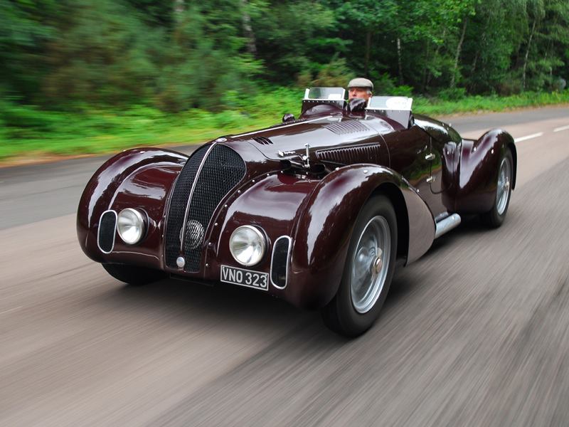 Alfa Romeo-6c 2300b mille miglia spyder 1938 Agenda d'événements auto Moto de Daniela DAUDE artiste Mobilier avec pièces auto moto Rallye touristique VILLENEUVE D'ASCQ inscription obligatoire, gratuite