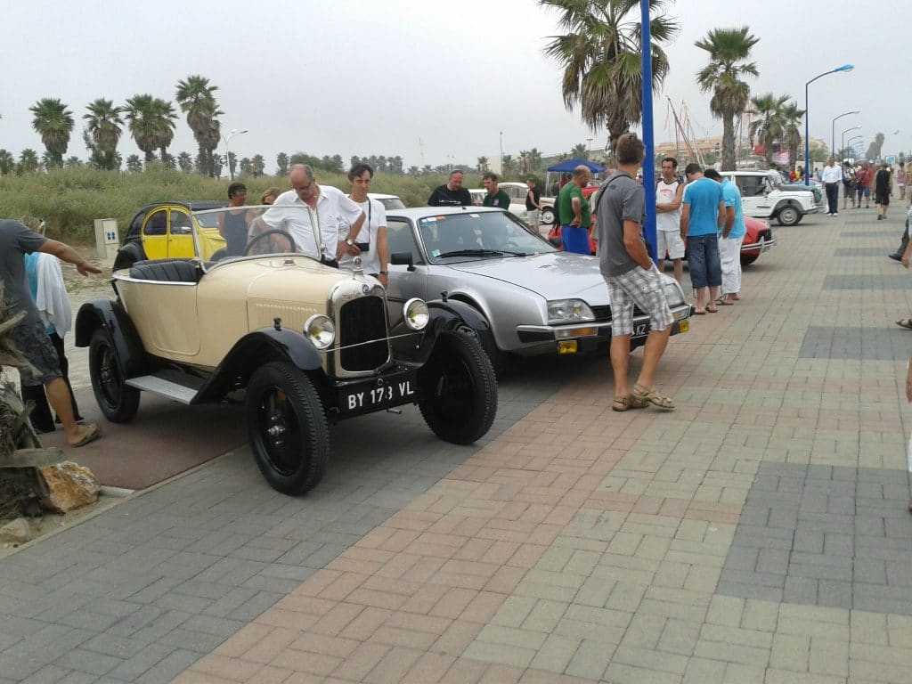 rassemblement anciennes Citroën CITRONNADES