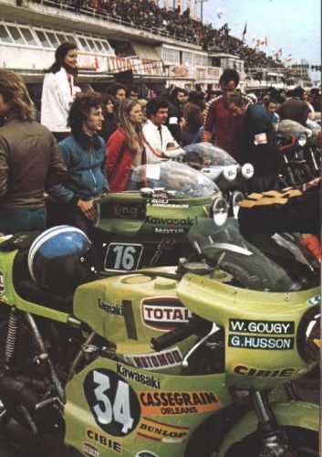 GILLES HUSSON avec la KAWASAKI CASSEGRAIN au départ du BOL D'OR