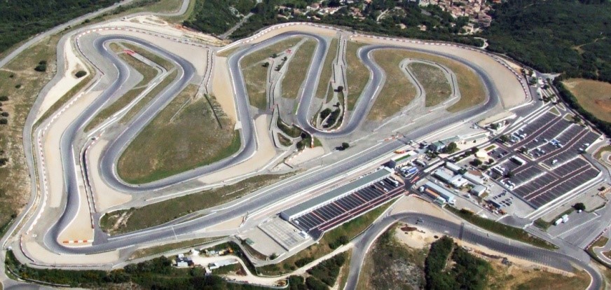 Pour Piloter sa voiture sur Circuit Lédenon (83) : Voici les infos : Coordonnées du circuit, détail du tracé, vue aérienne, calendrier et inscription des prochaines sorties.