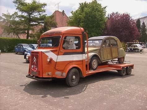 citroen tube et 2cv Dauphine Gordini Traversée de Paris hivernale