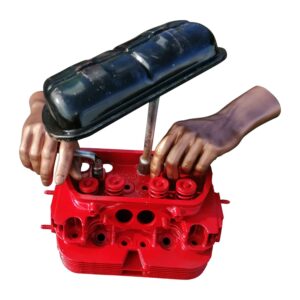 L'Art et L'Automobile Lampe Culasse Cache culbuteur COX- Atelier du Loft