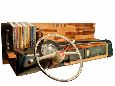 Daniela DAUDE artiste sculpture voiture. Cadeau voitures anciennes l'ART et la voiture. Mobilier avec pièces détachées d'autos. Pièces uniques