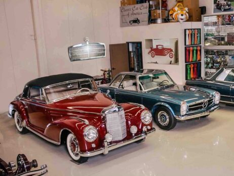 Daniela DAUDE designer. L'art et l'auto: 2 mondes 1 même passion. Entrez dans un monde où la sculpture est dédiée à l’auto Luminaire pour Fan de Mercedes